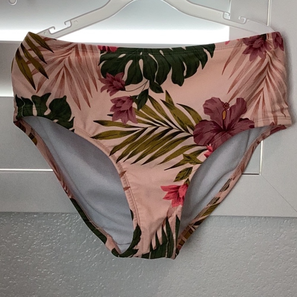 Swimsuit bottom, Size Large, NWOT - Picture 4 of 4